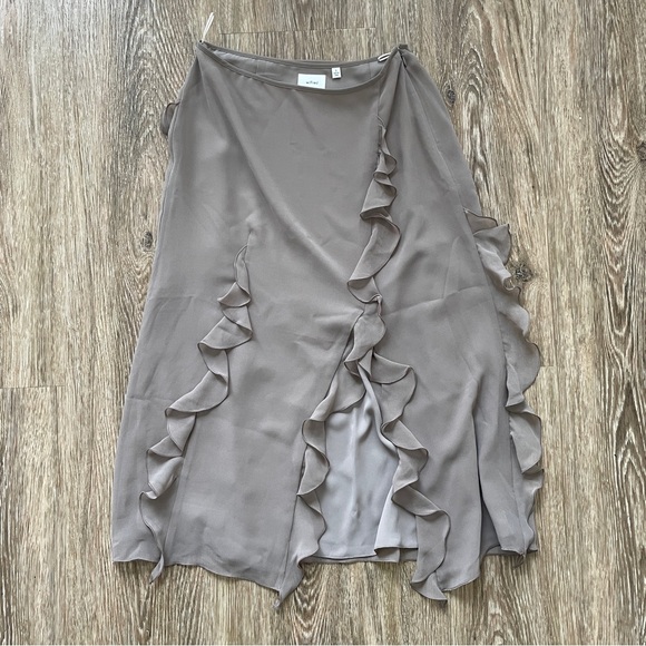 NWOT Wilfred Raval Skirt from Aritzia - Picture 2 of 5